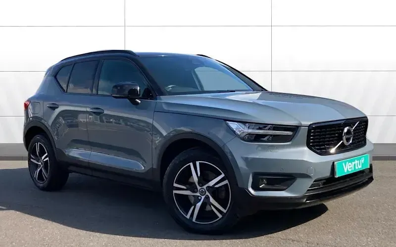 Used Volvo XC40 R-Design 190 HP (139 kW) 2020 SUV