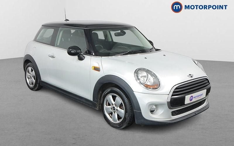 Silver Used 2017 Mini Cooper Hatch Hatchback | £9,699 (Good price) - Image 1/4