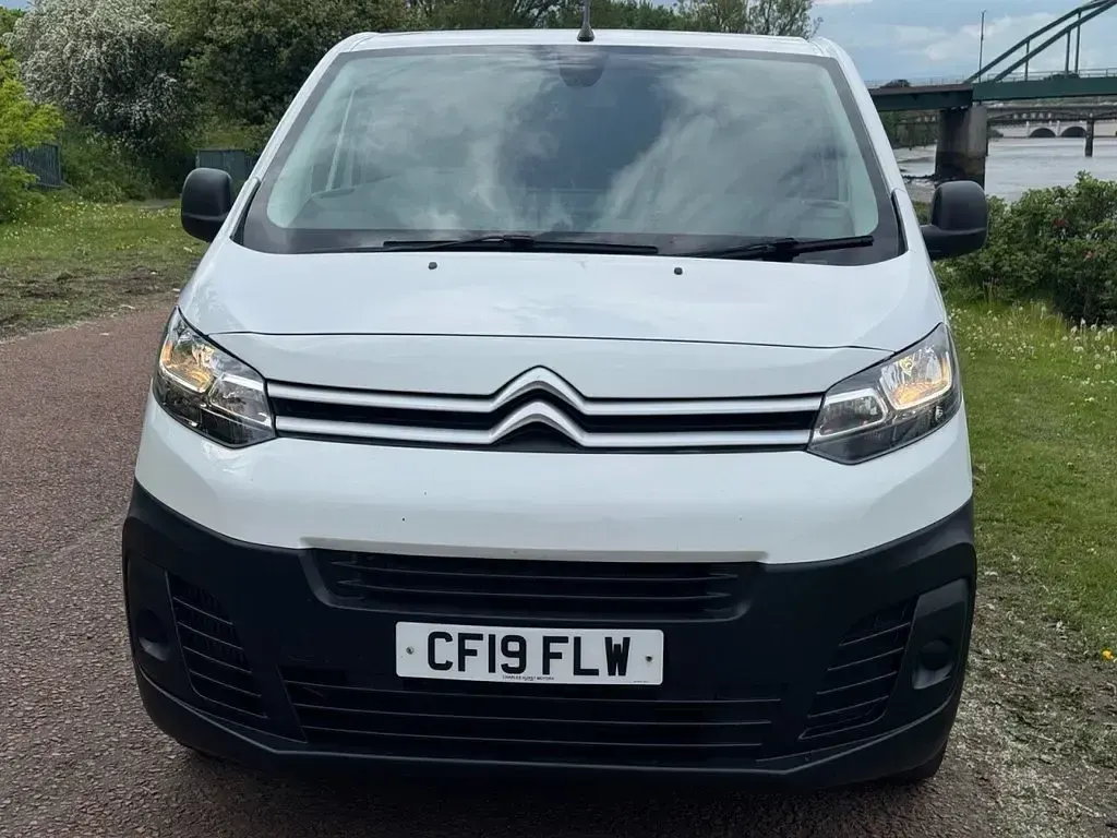 Used Citroën Dispatch 2019 White MPV