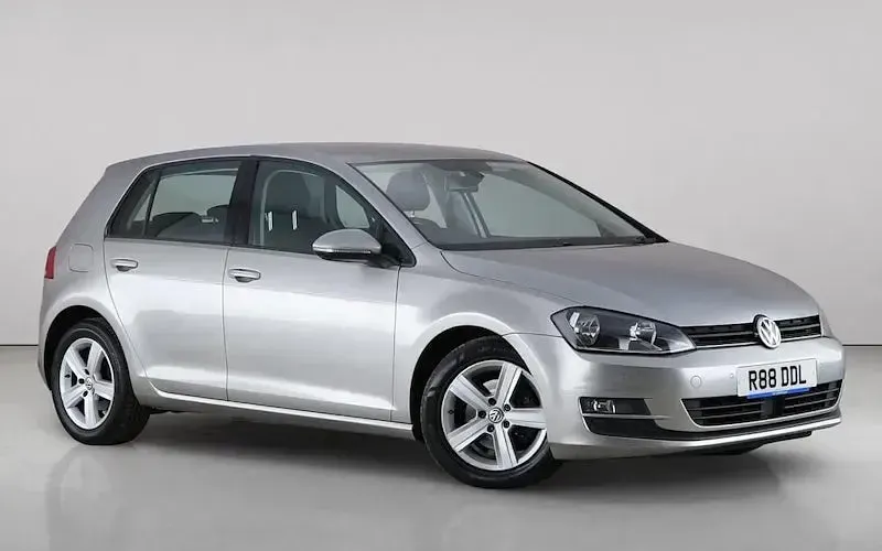 Used VW Golf VII Match 110 HP (80 kW) 2015 Hatchback