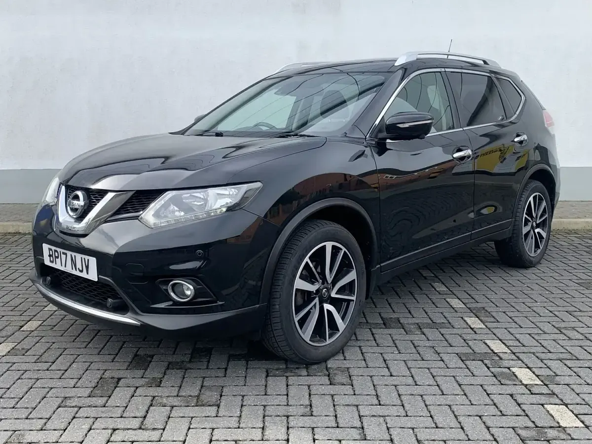 Used Nissan X-Trail N-Vision 130 HP (95 kW) 2017 Black SUV