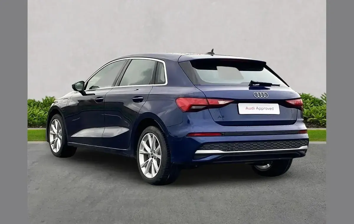 Used Audi A3 e-tron Sport 200 HP (147 kW) 2025 Blue Hatchback