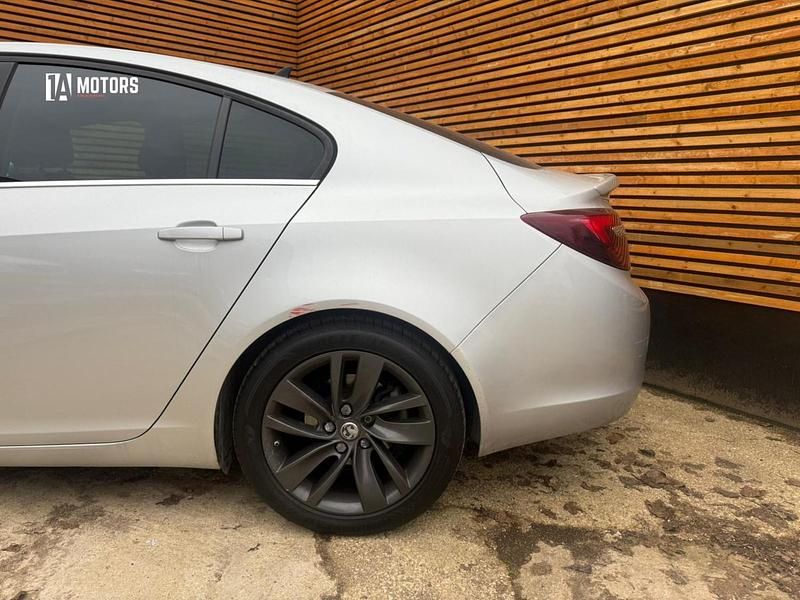 Used Vauxhall Insignia SRi 2015 Silver Hatchback