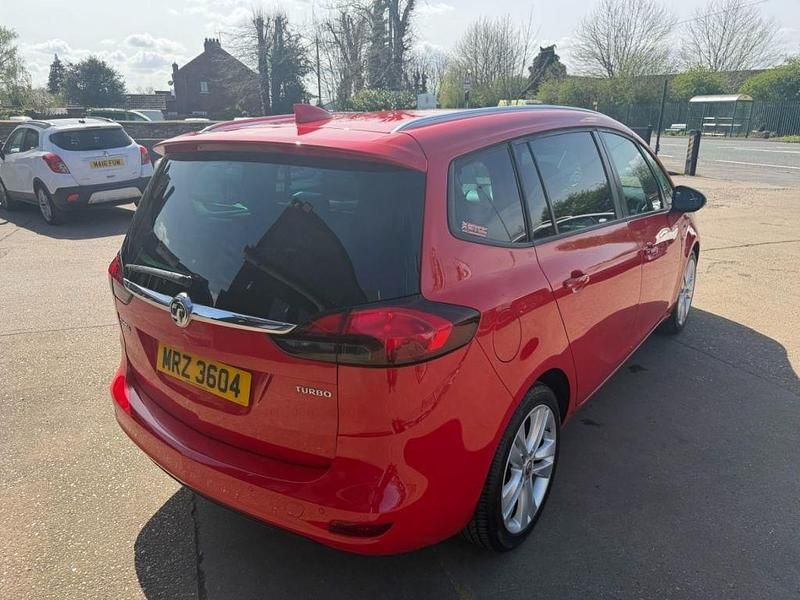 Used Vauxhall Zafira SRi 140 HP (102 kW) 2017 Red MPV