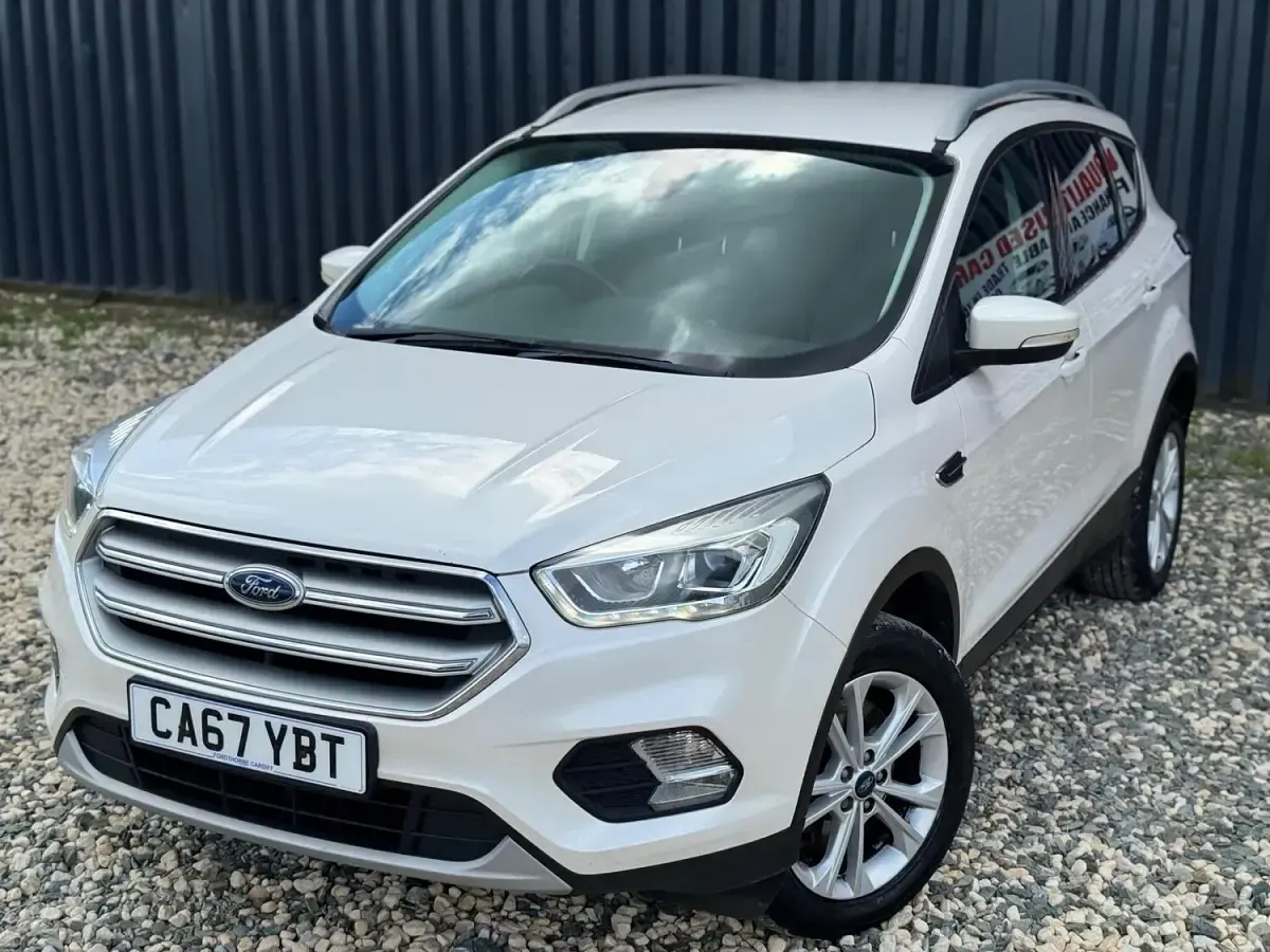 Used Ford Kuga Titanium 150 HP (110 kW) 2017 White SUV