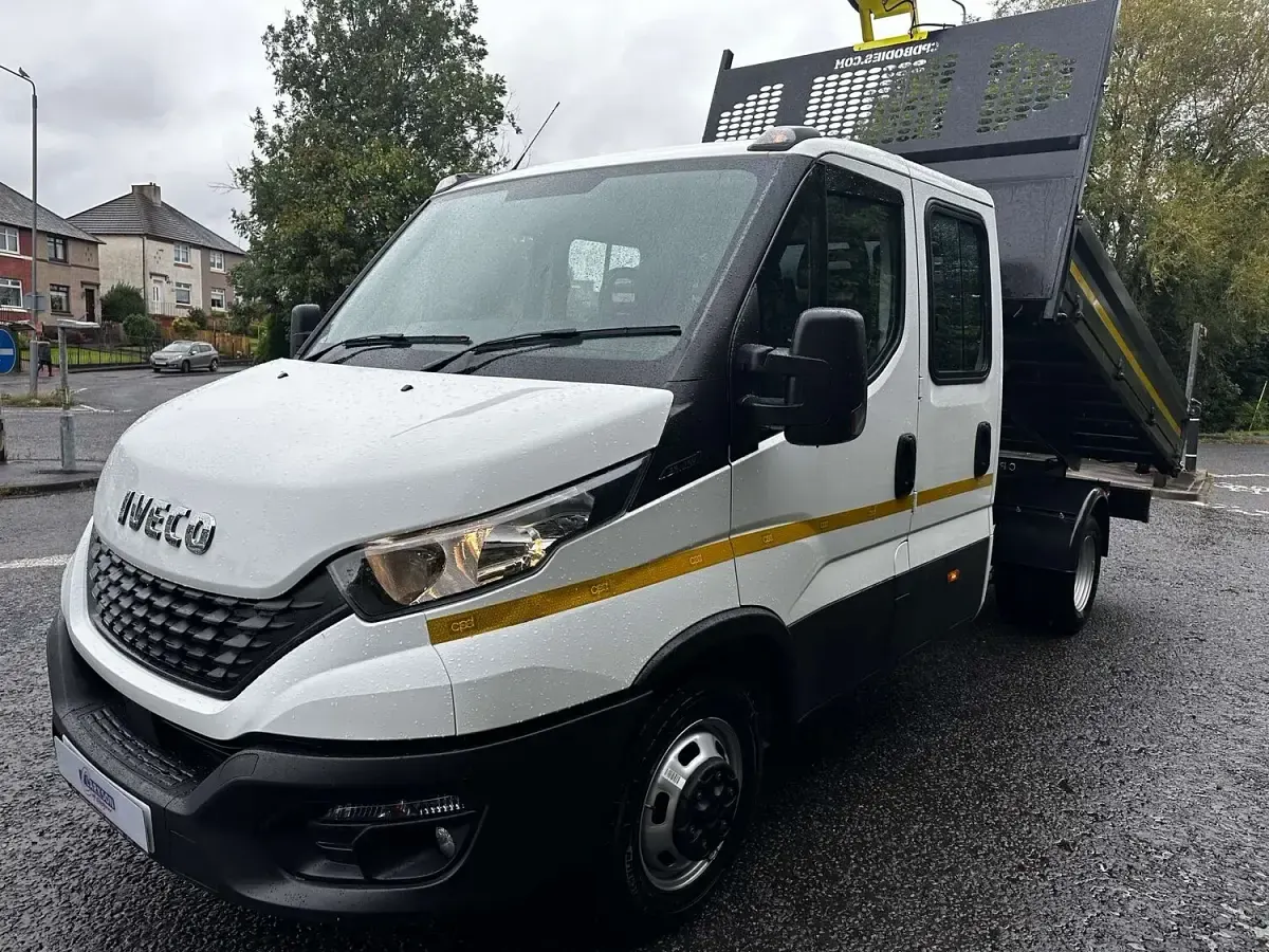 Used Iveco Daily 140 HP (102 kW) 2023 White