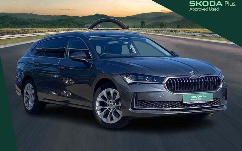 Used 2025 Skoda Superb SE L Estate | £34,900 - Image 1/4