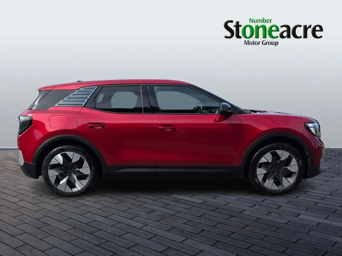 Begagnad Ford Explorer Premium 210 kW (286 HK) 2025 Röd SUV
