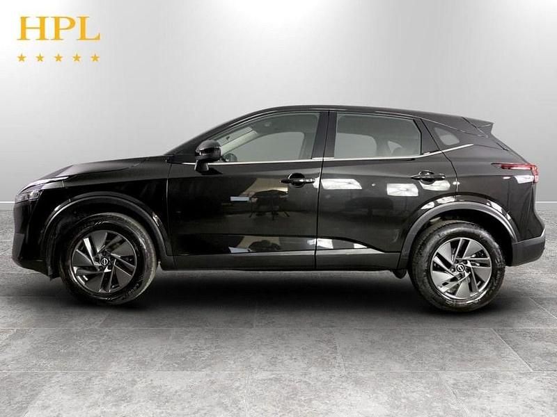 Used Nissan Qashqai Acenta Premium 140 HP (102 kW) 2022 Black SUV