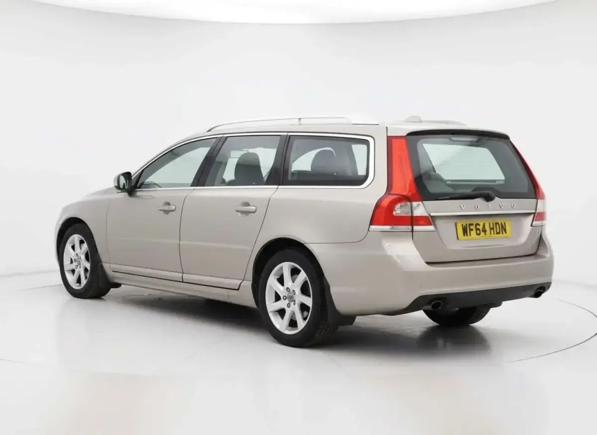 Używany Volvo V70 SE 2014 Złoty Kombi