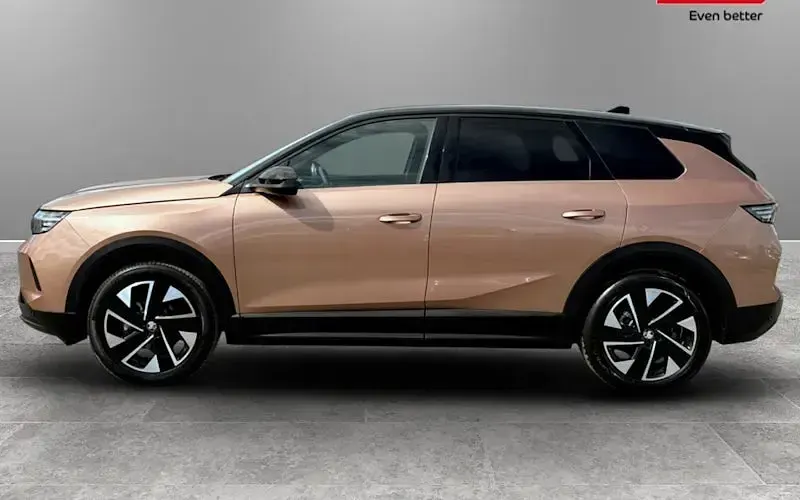 Used Vauxhall Grandland X Ultimate 136 HP (100 kW) 2025 Brown SUV
