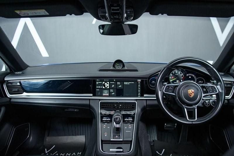 Used Porsche Panamera 462 HP (339 kW) 2018 Blue Hatchback