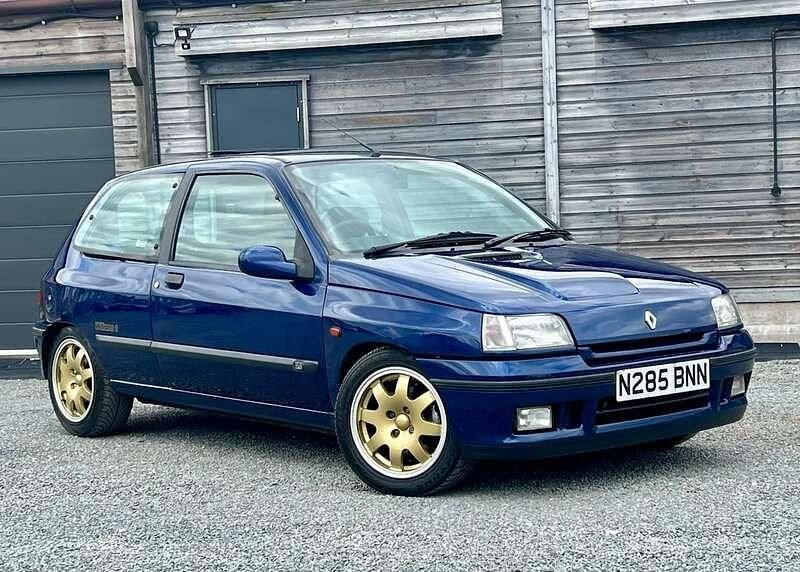 Blue Used 1995 Renault Clio Hatchback | £15,000 - Image 1/4