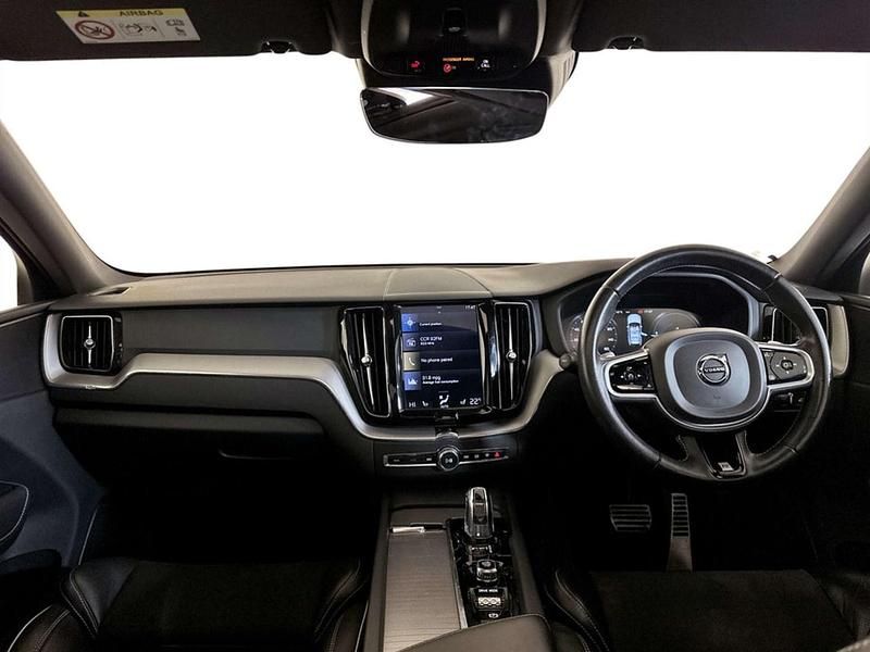 Used Volvo XC60 R-Design 390 HP (286 kW) 2018 Black SUV