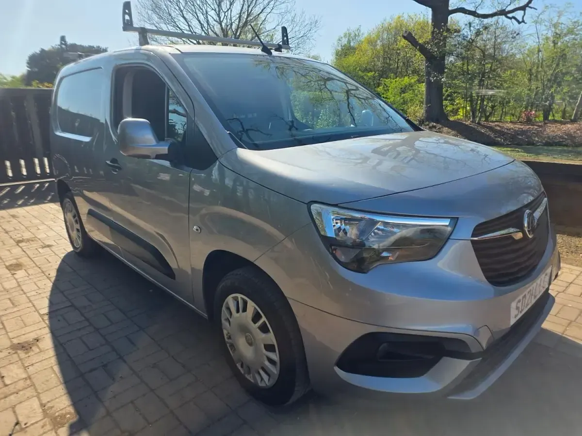 Used Vauxhall Combo Sportive 100 HP (73 kW) 2021 Grey MPV