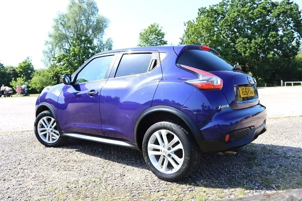 Used Nissan Juke N-Connecta 110 HP (80 kW) 2016 Blue SUV
