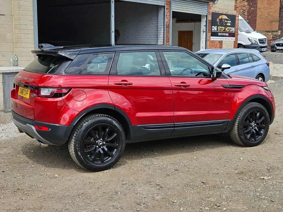 Used Land Rover Range Rover evoque SE 2016 Red Estate