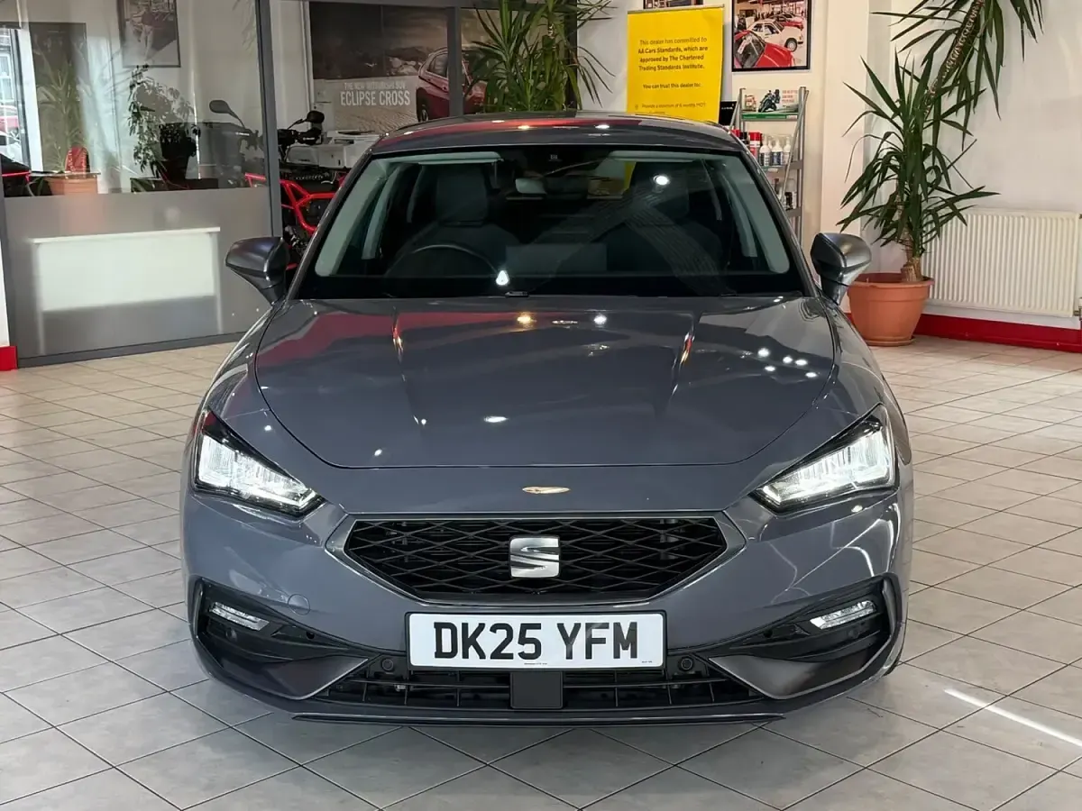 Used Seat Leon FR 272 HP (200 kW) 2025 Grey Hatchback
