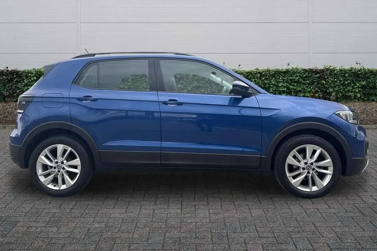 Usado VW T-Cross SE 110 HP (80 kW) 2021 Azul SUV