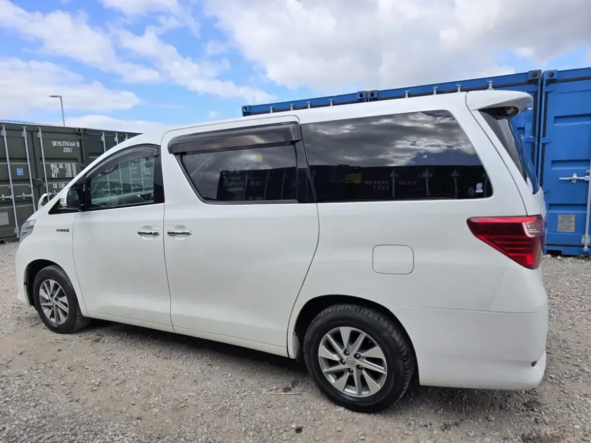 Usado Toyota Alphard 2014 Branco Monovolume