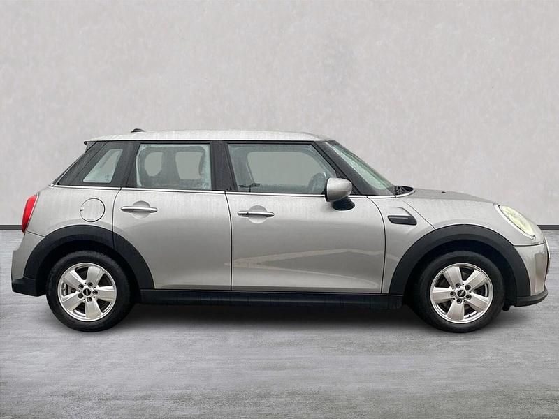 Used Mini Cooper Classic 136 HP (100 kW) 2022 Silver Hatchback