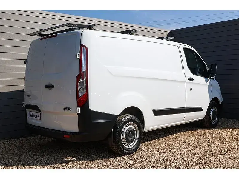 Used Ford Transit Custom 105 HP (77 kW) 2019 White Van