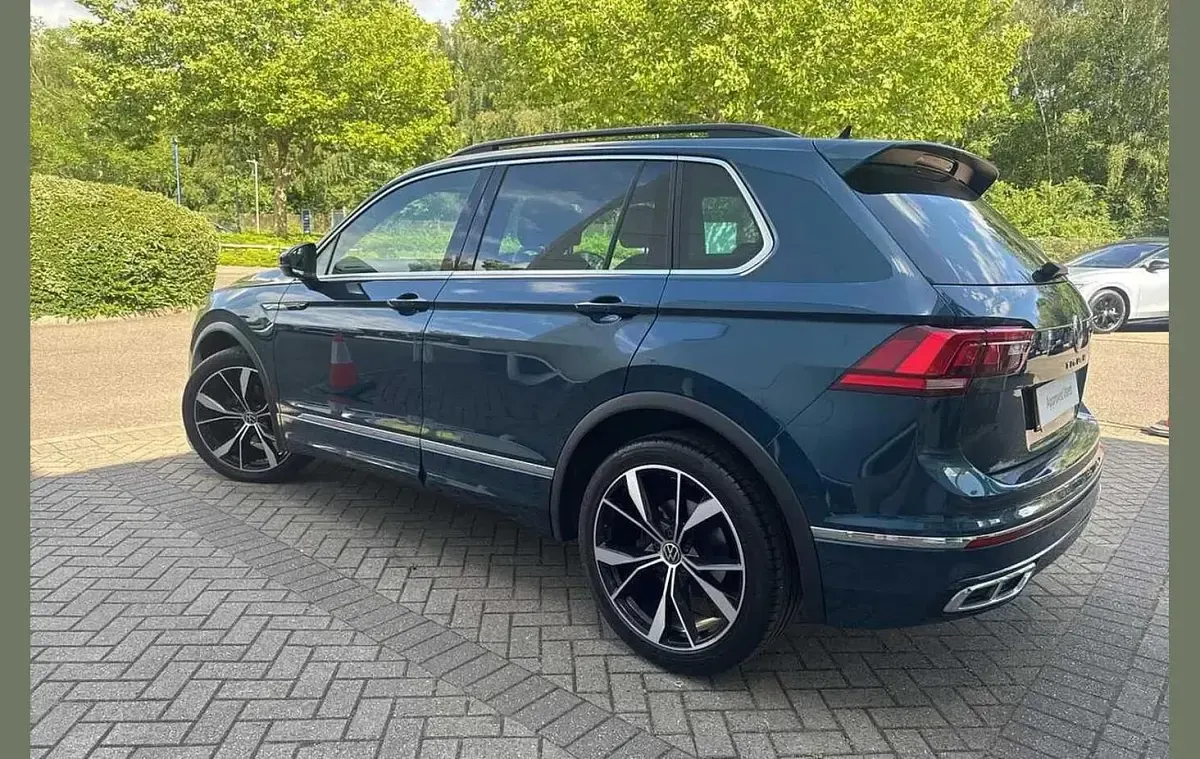 Used VW Tiguan R-line 150 HP (110 kW) 2023 Blue SUV