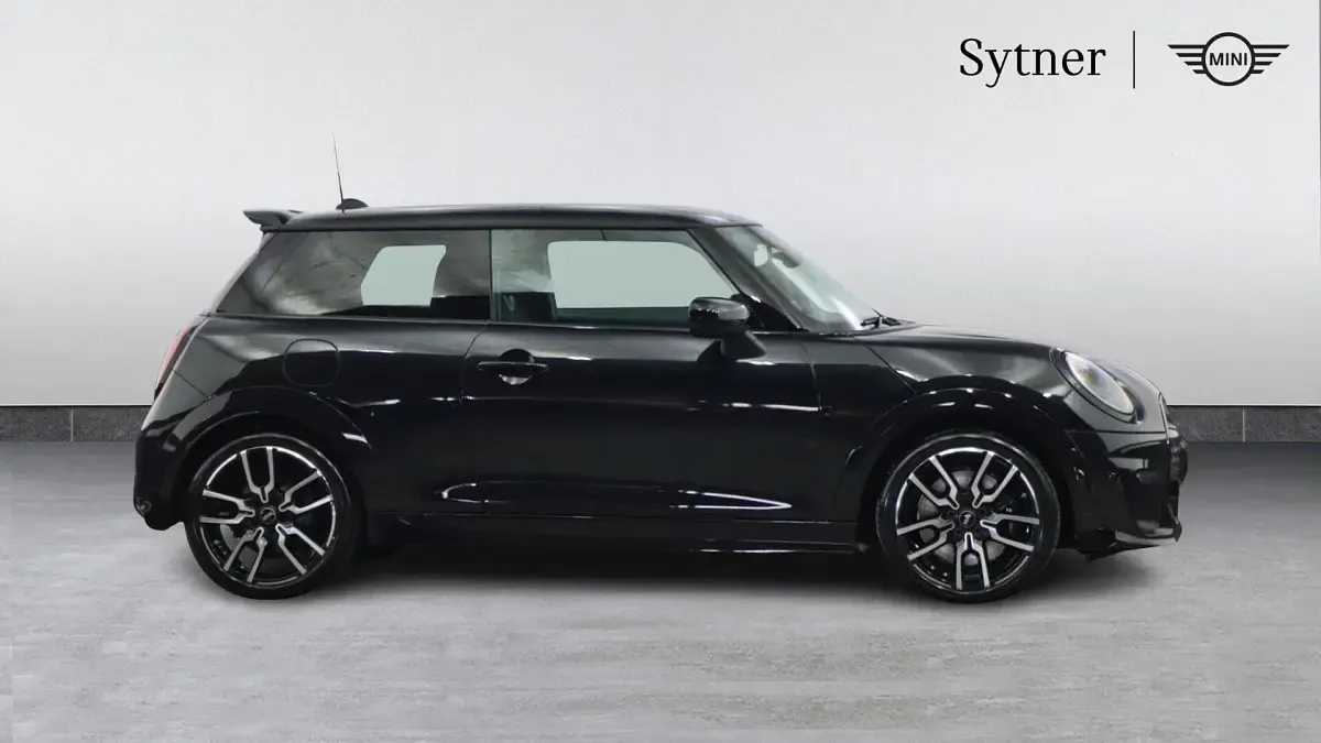 Used Mini Cooper S Hatch 201 HP (147 kW) 2025 Black Hatchback