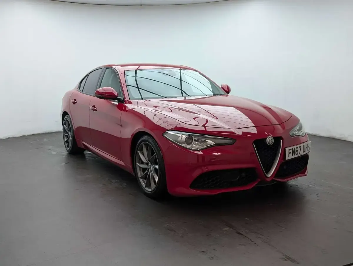 Used Alfa Romeo Giulia Veloce 280 HP (205 kW) 2017 Red Sedan