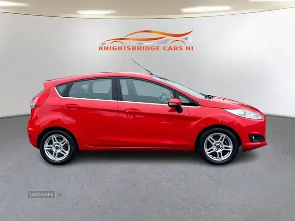 Used Ford Fiesta Zetec 2013 Red Hatchback