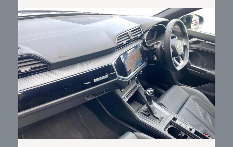 Used Audi Q3 Black Edition 150 HP (110 kW) 2025 Blue SUV