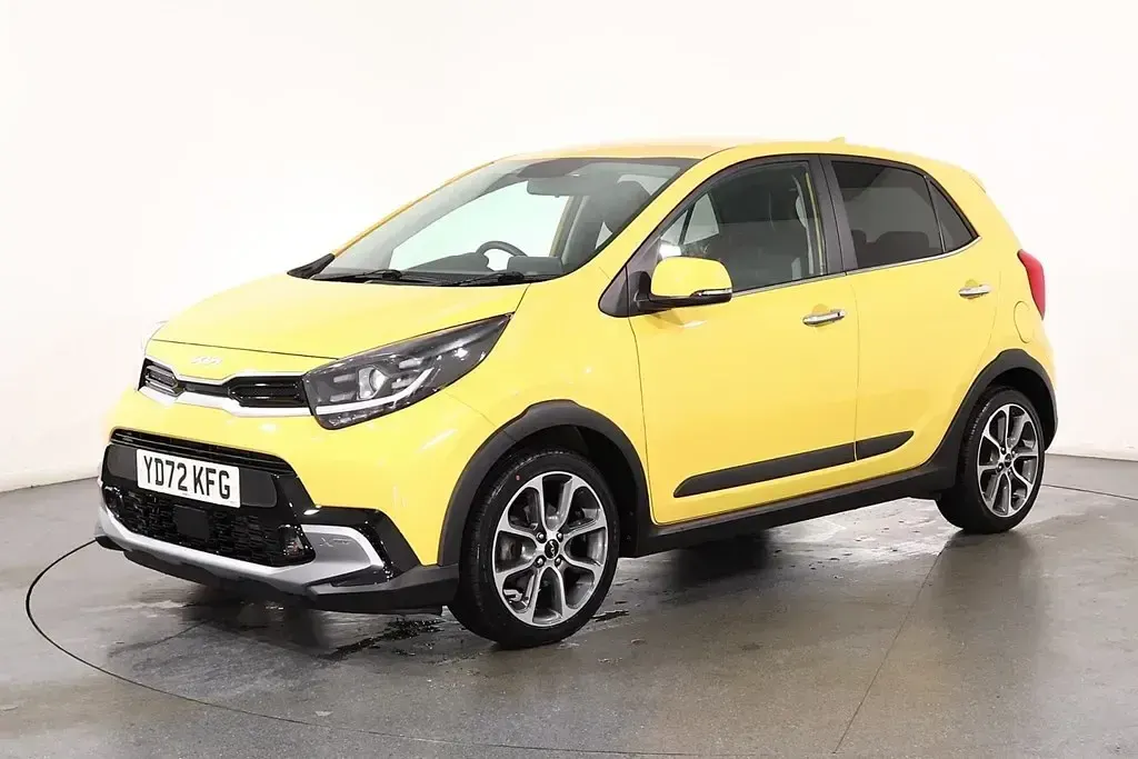 Używany Kia Picanto X-Line 67 KM (49 kW) 2022 Żółty Hatchback