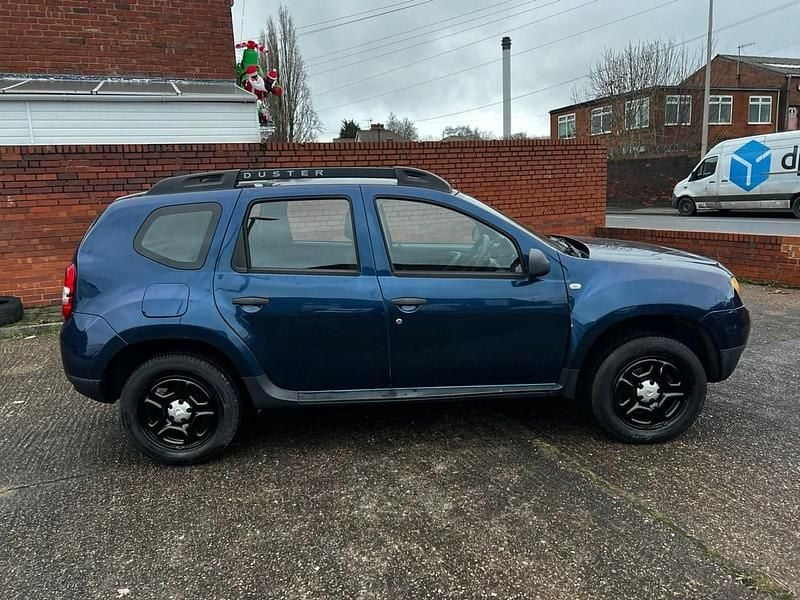 Used Dacia Duster 2018 Blue Hatchback
