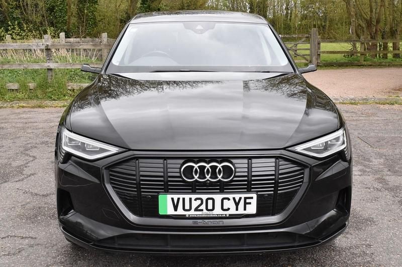 Used Audi e-tron Comfort 300 kW (408 HP) 2020 Black SUV