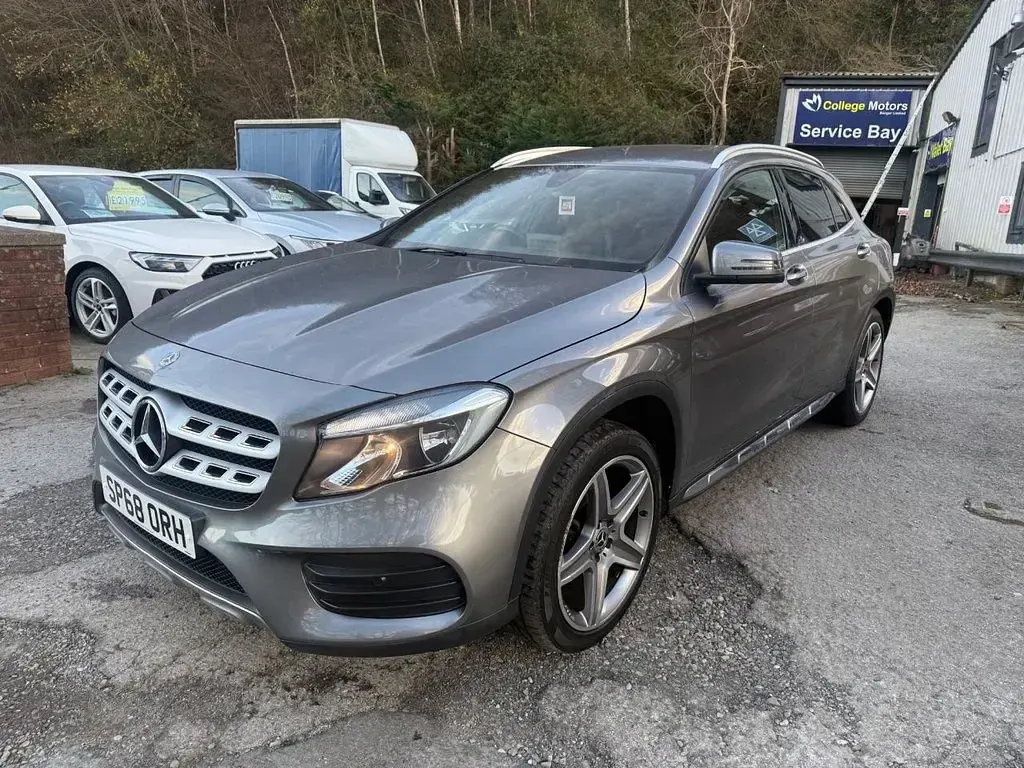 Used Mercedes GLA200 AMG line 156 HP (114 kW) 2018 Grey SUV