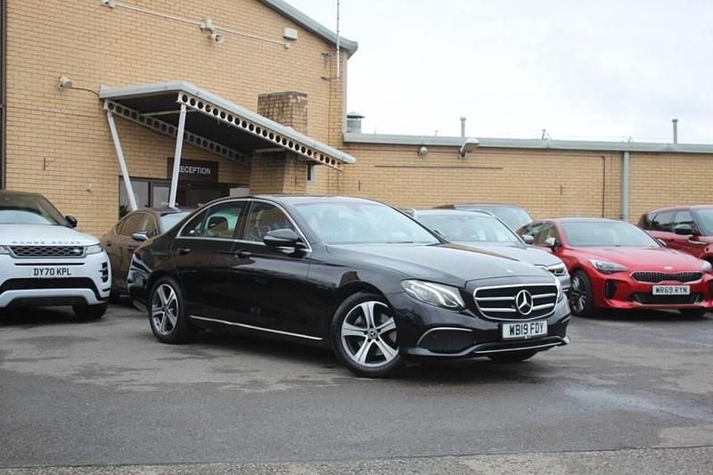 Black Used 2019 Mercedes E220 SE Sedan | £12,885 (Super price) - Image 1/1