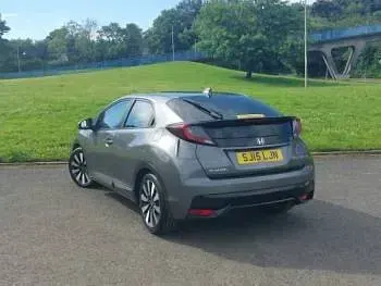 Used Honda Civic SE Plus 100 HP (73 kW) 2015 Grey Hatchback
