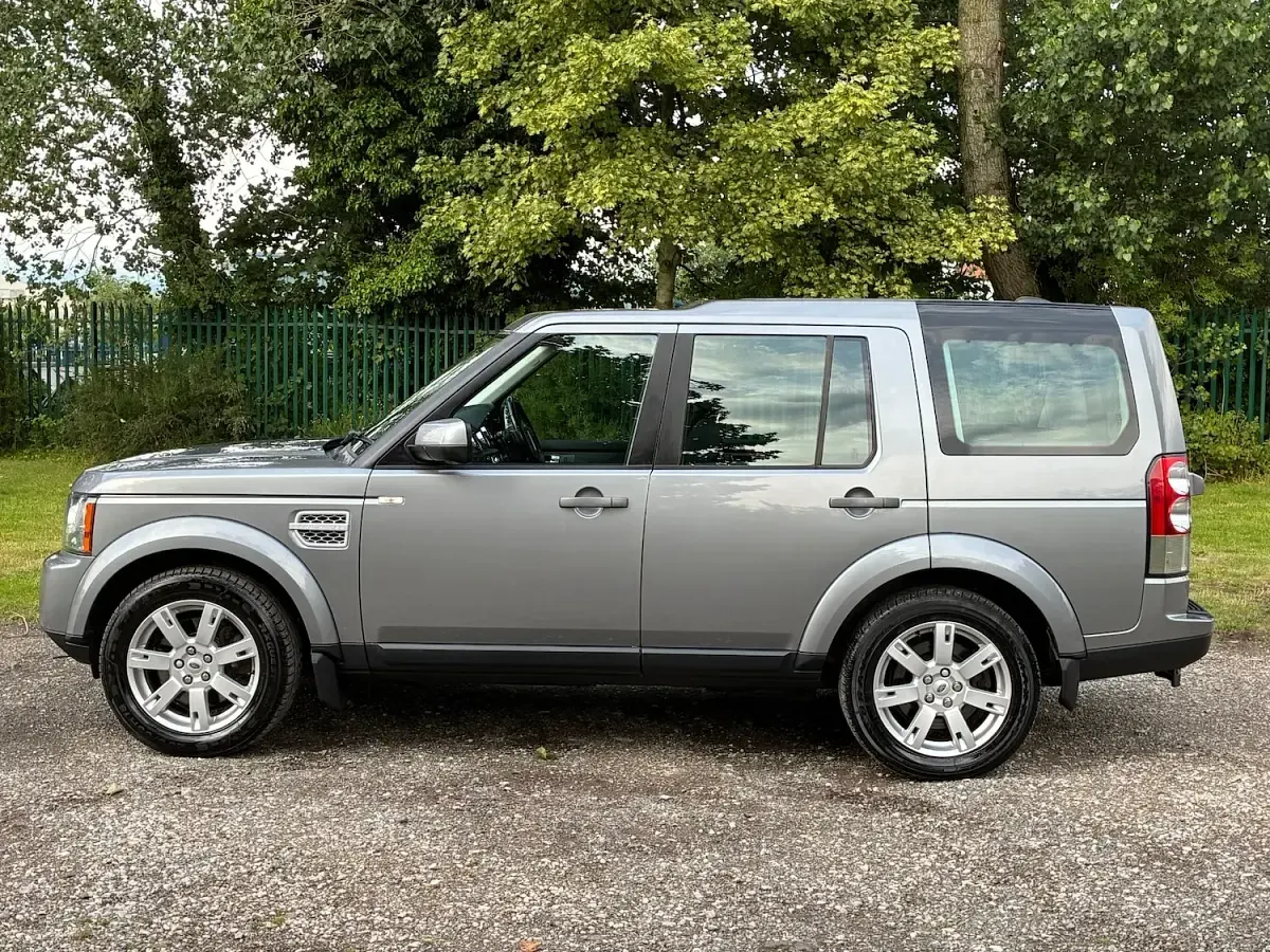 Used Land Rover Discovery 255 HP (187 kW) 2012 Grey SUV
