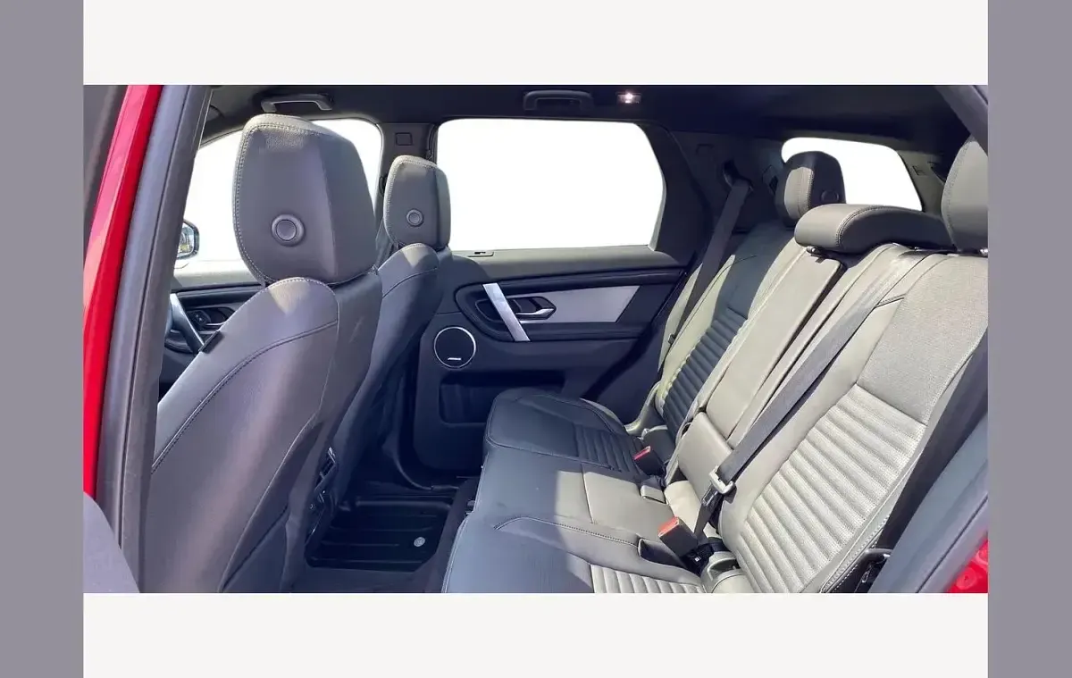 Second-hand Land Rover Discovery Sport SE Dynamic 204 CP (150 kW) 2025 Roșu SUV