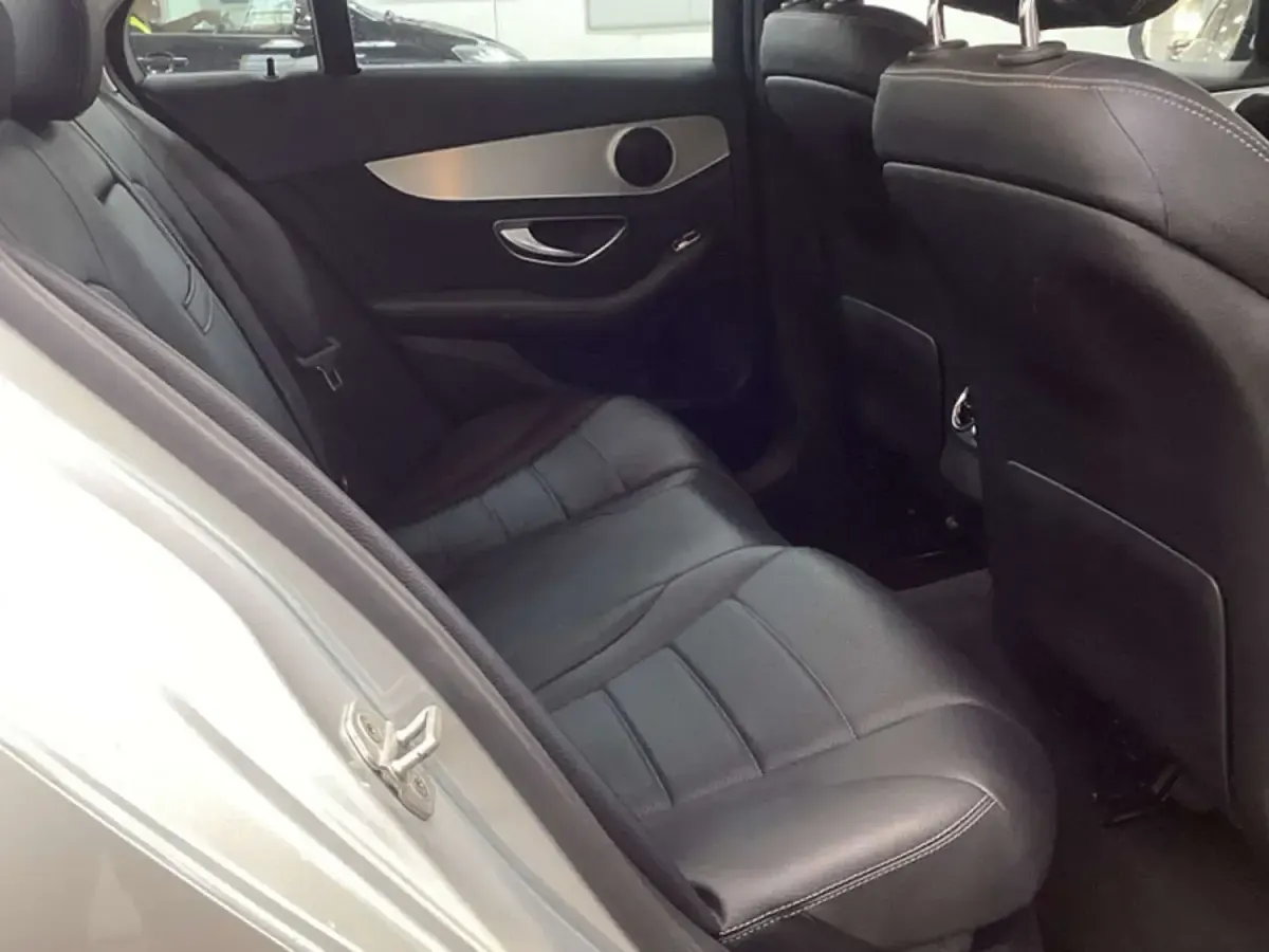 Used Mercedes C300 Premium 2015 Silver Sedan