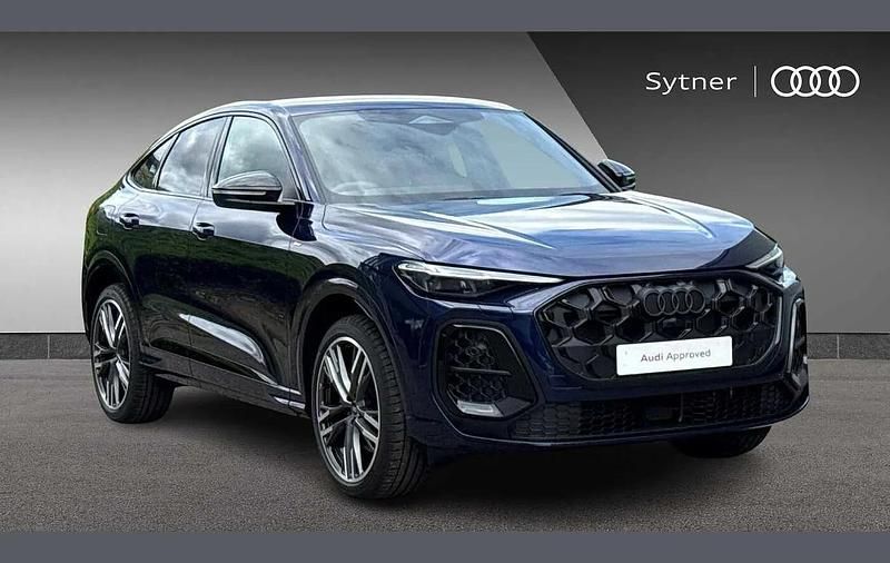 Blue Used 2025 Audi Q5 Sportback Advanced SUV | £59,000 - Image 1/4