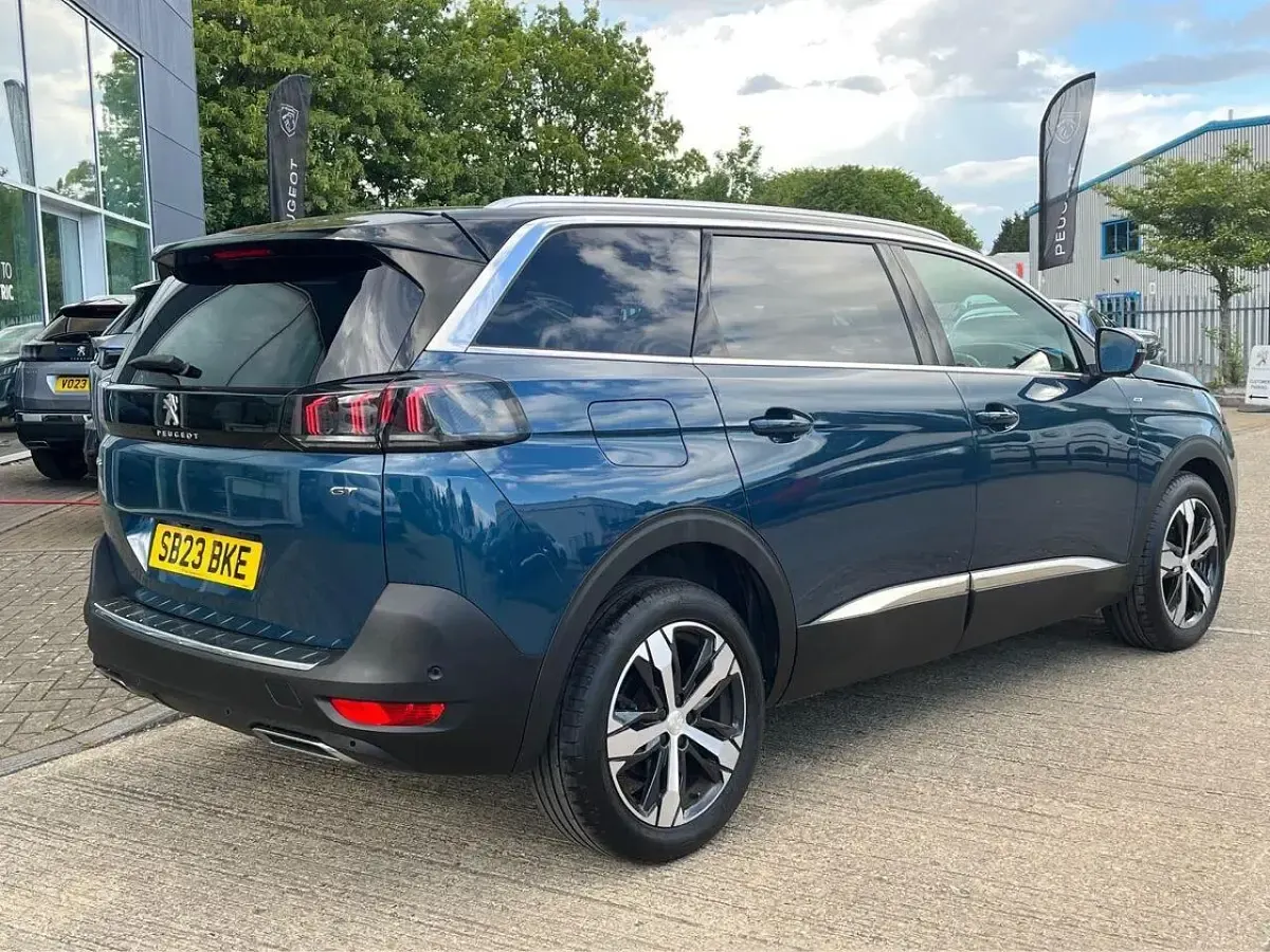Used Peugeot 5008 GT 129 HP (94 kW) 2023 Blue SUV