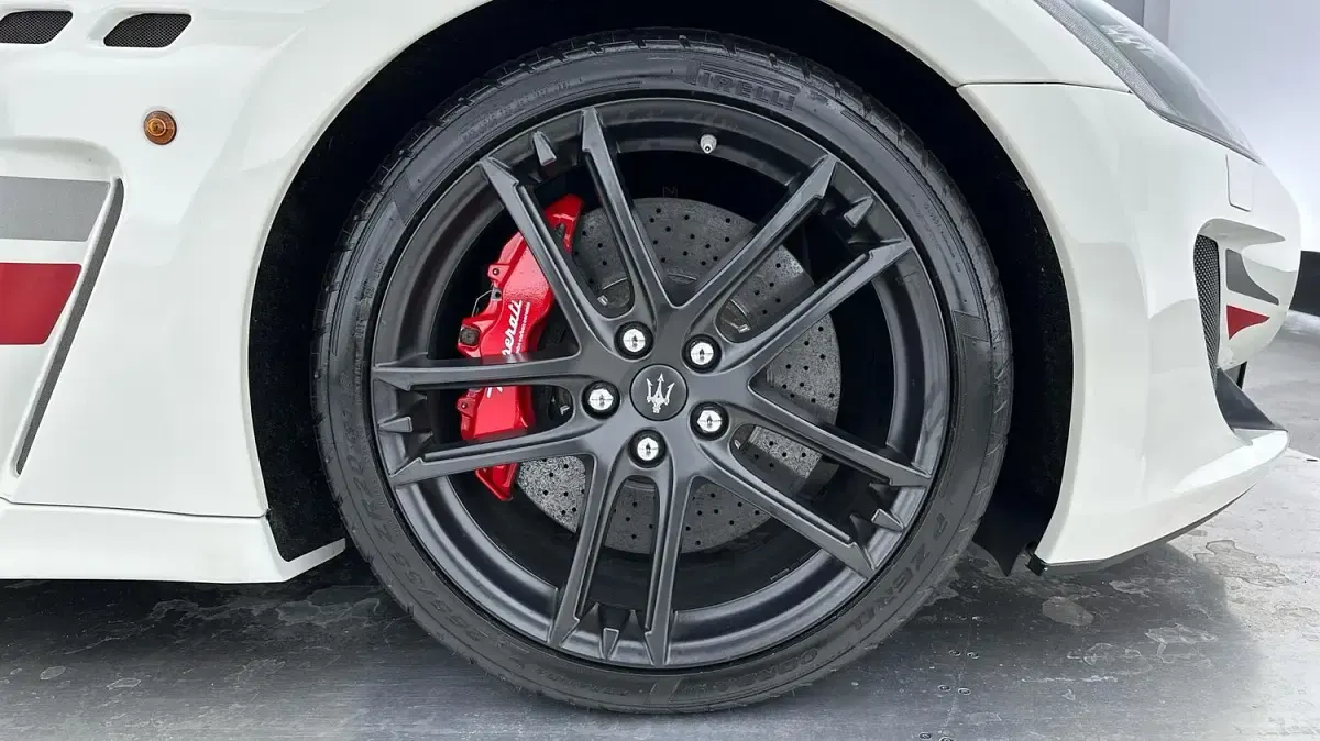 Used Maserati Granturismo 2016 White Coupe