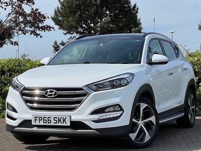 White Used 2016 Hyundai Tucson Premium SE SUV | £13,995 (Fair price) - Image 1/4