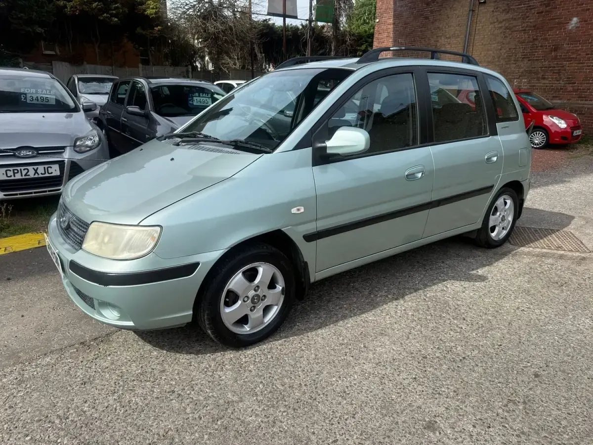 Used Hyundai Matrix 103 HP (75 kW) 2006 Silver MPV