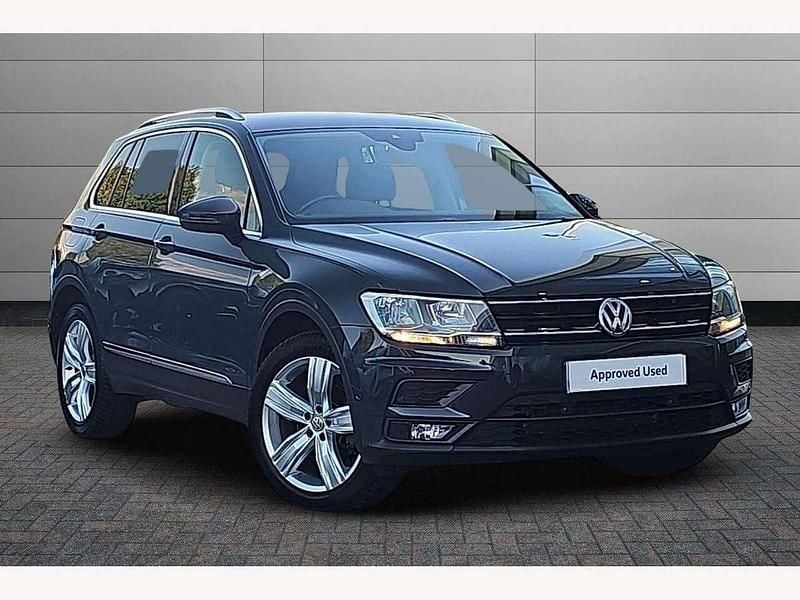 Urano grey Used 2020 VW Tiguan Match SUV | £17,995 (Fair price) - Image 1/4