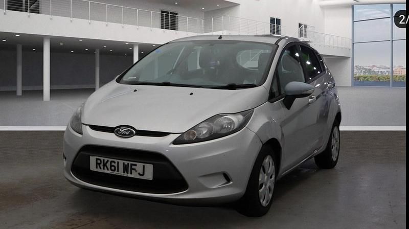 Used Ford Fiesta 95 HP (69 kW) 2011 Silver Hatchback