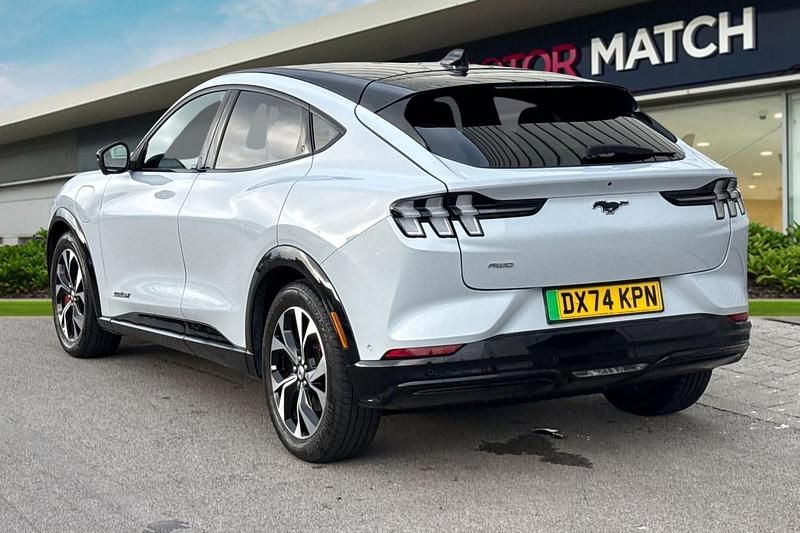 Used Ford Mustang Mach-E Extended Range 91 kW (124 HP) 2024 White SUV