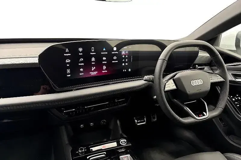 New Audi A6 e-tron S-Line 269 kW (367 HP) 2025 White Hatchback