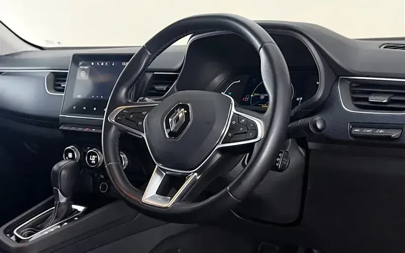 Used Renault Arkana Iconic 143 HP (105 kW) 2022 Black SUV